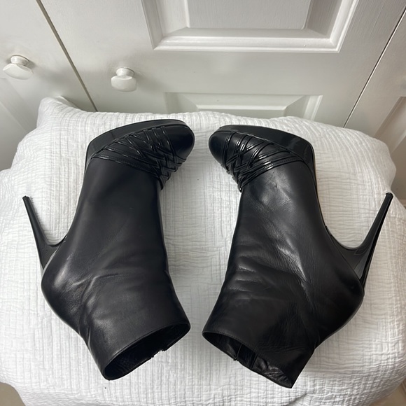 Dior SZ 36 1/2 Black Cris Cross Ankle Booties - Picture 1 of 6